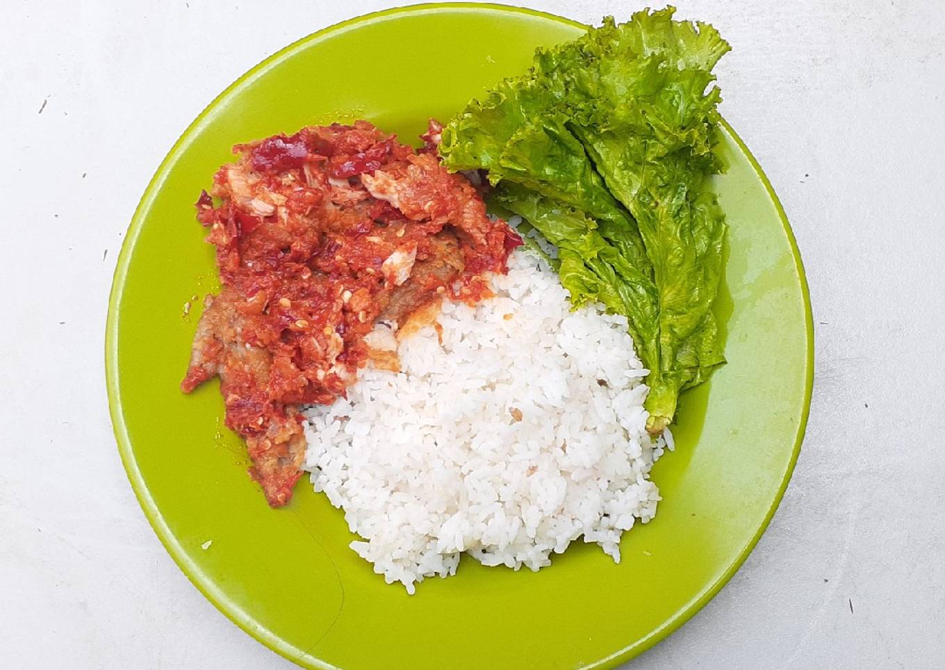 Ayam geprek sambal kencur