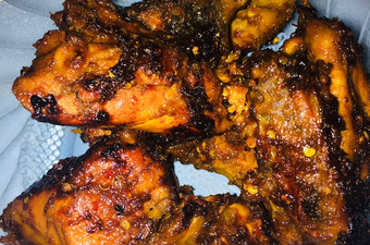 Bagaimana Membuat Ayam Panggang Gurih Yang Mudah