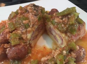 Una foto de Pechuga de pollo rellena Sonorense
