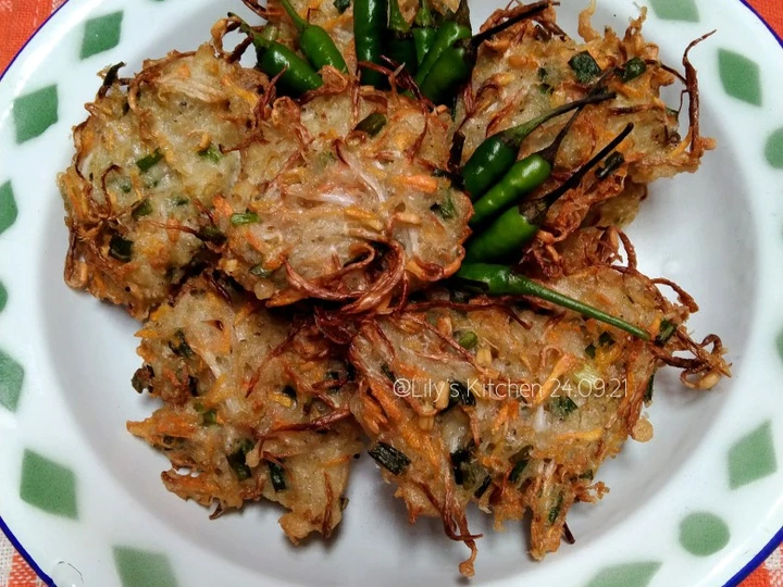 Langkah Gampang Menyiapkan Resep 464.Bakwan Teri Sayur yang Bisa Manjain Lidah Anti Ribet, Uenak Banget