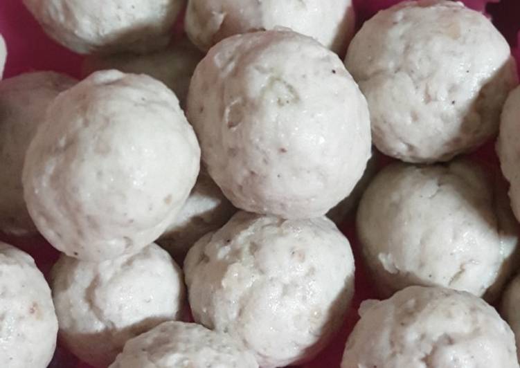 Bakso ayam + sapi tanpa tepung