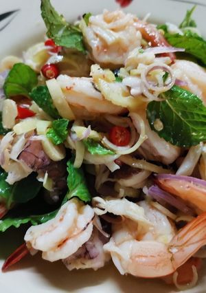 รูปของ ยำ​ กุ้งกั้งปู