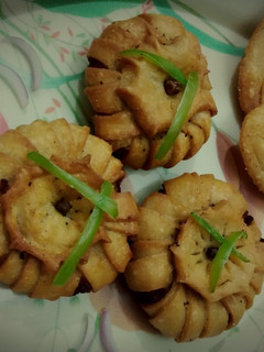સમોસા (samosa recipe in gujarati) રેસીપી મુખ્ય ફોટો