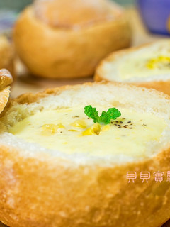 【北海道白醬湯】法國麵包濃湯 的食譜成品照片