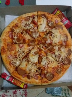 Foto resep Pizza Sosis, Beef & Mozzarella..ala Peter Reinhart