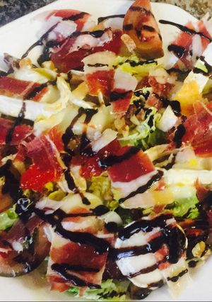 Foto principal de Ensalada de rulo de queso de cabra
