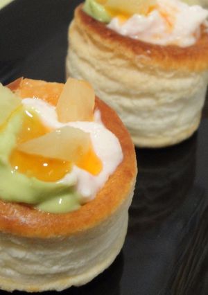 Foto principal de Mini volovanes de gambas y aguacate. Vídeo