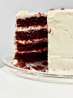 Una foto de Red velvet cake