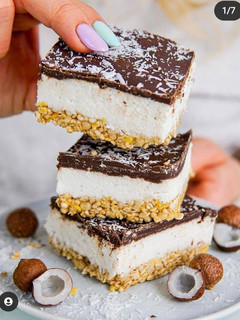Foto di Quadrotti fit di cocco e cioccolato