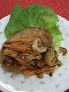 A picture of Cabbage hamburger steak.
