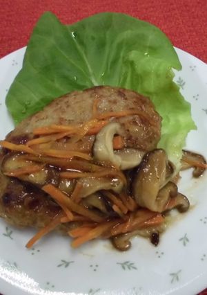 A picture of Cabbage hamburger steak.