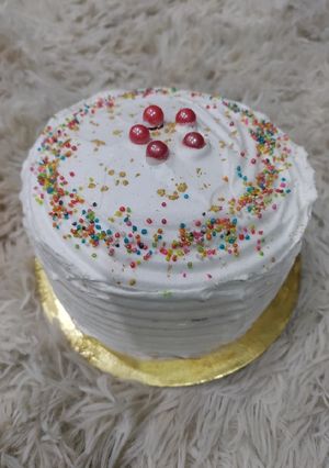 A picture of Vanilla sponge cake.