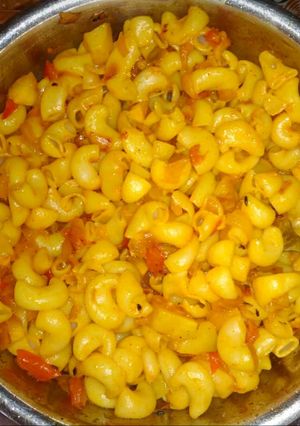 A picture of Macaroni.