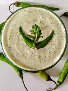 नारियल चटनी(nariyal chutney recipe in Hindi) रेसिपी मुख्य फोटो