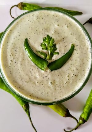 नारियल चटनी(nariyal chutney recipe in Hindi) रेसिपी मुख्य फोटो