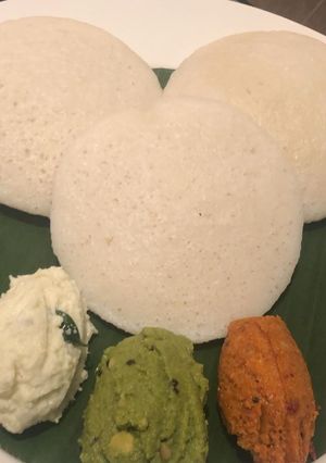 A picture of Idli.