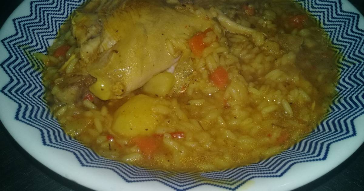 Guiso de arroz con pollo Receta de Pao Cocina 👩‍🍳- Cookpad