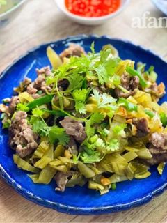 Hình của món Cải Chua Xào Thịt Bò.