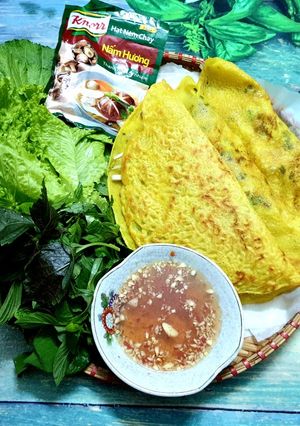 Hình của món Bánh xèo nấm củ hủ dừa chay.