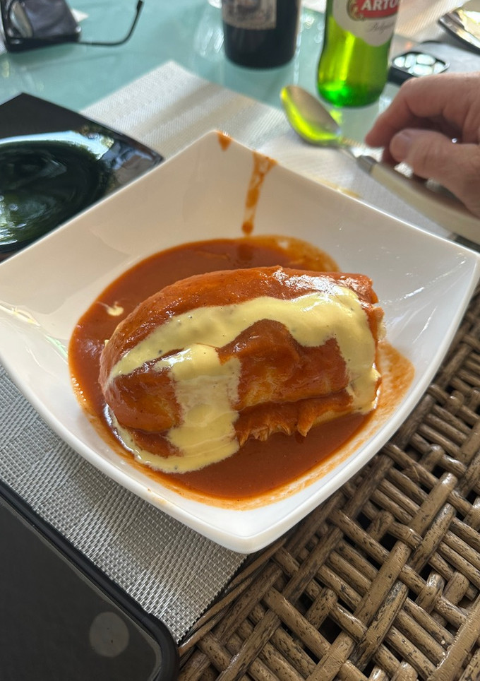 Una foto de Lonches bañados tipo Gamma