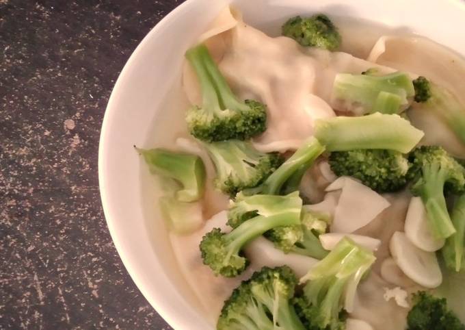 Steps to Make Speedy Brocolli and Dumpling Soup