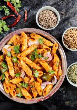 A picture of Kadhai pasta masala.