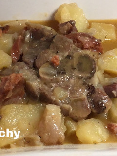 Una foto de Jarrete de cerdo Ibérico en cocotte