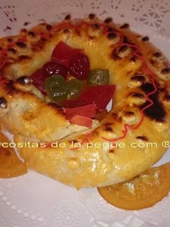 Una foto de Culebra de mazapán rellena de yema con Thermomix
