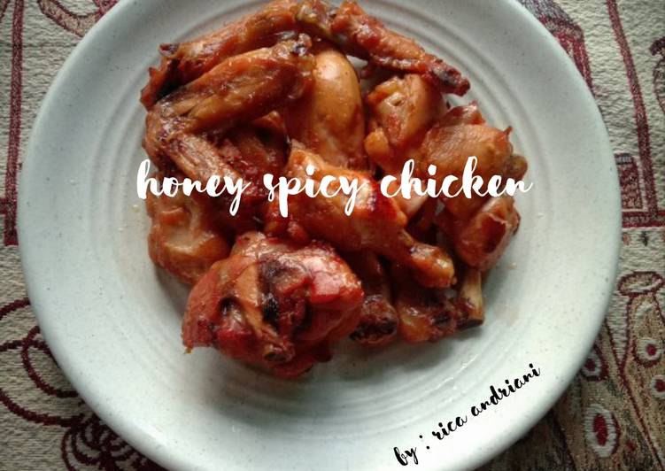 Langkah Mudah untuk Menyiapkan Honey Spicy Chicken, Sempurna