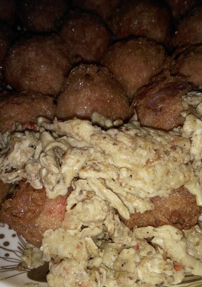 A picture of Yam balls, step by step on how to make it.