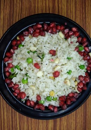 A picture of Peas peanut poha.