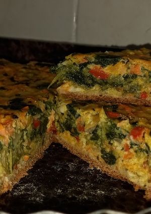 Una foto de Tarta de verduras con masa integral