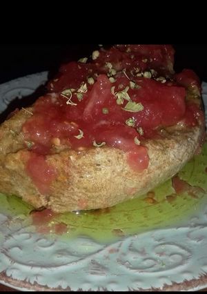 Φωτογραφία της συνταγής Ελαφρύ βραδινό !!!! Ντάκος με ντομάτα 🍅 ελαιόλαδο και ρίγανη!!