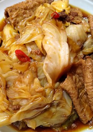 (電鍋)肉醬/肉燥罐頭滷高麗菜 的食譜成品照片