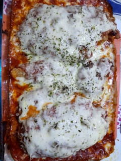 Una foto de Pollo relleno con queso y champiñones