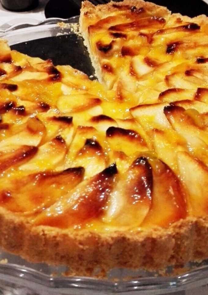 Una foto de Tarta de manzana con crema pastelera