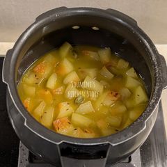 A picture of Raw Papaya Sabzi.