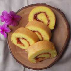 รูปของ Roll Cake - Bolu Gulung (MOIST + Tips + Tanpa SP)