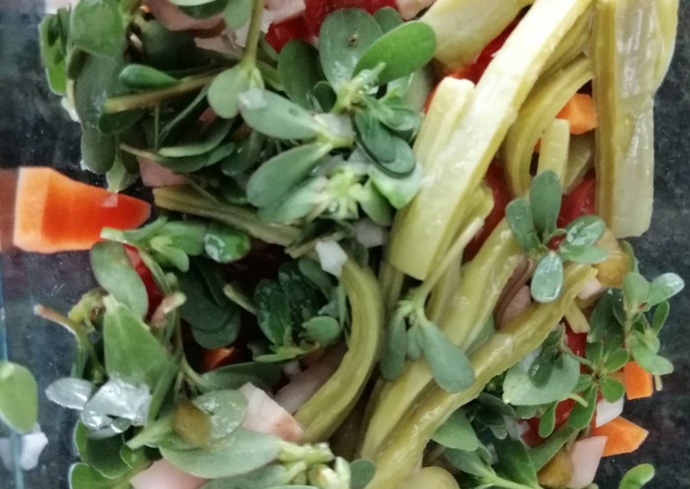 Ensalada supernutritiva, de nopales y verdolagas