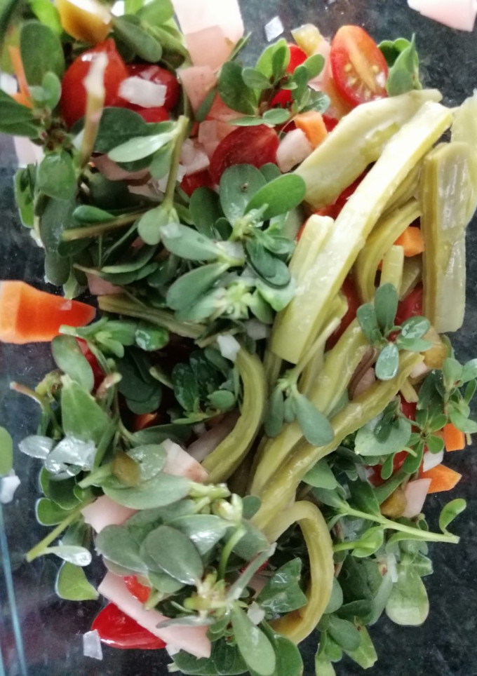 Una foto de Ensalada supernutritiva, de nopales y verdolagas