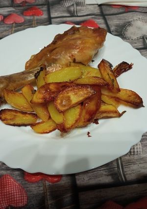 Foto di Pollo con patate al forno