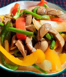 heo xào ớt chuông