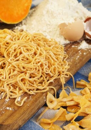 Una foto de Pasta fresca con calabaza