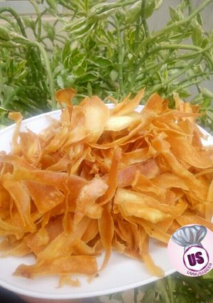 A picture of Spicy potato chips.