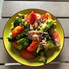 A picture of Beef with Broccoli.