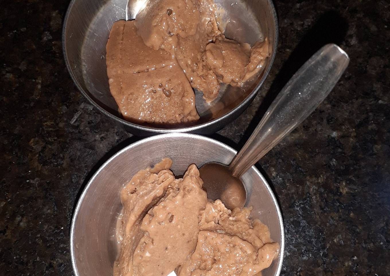 Banana bournvita ice cream (ice cream and frozen desserts)