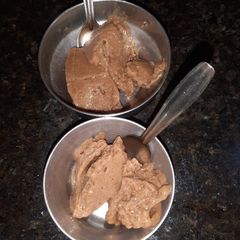 A picture of Banana bournvita ice cream (ice cream and frozen desserts).
