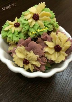 Foto resep Kue Semprit Paling Beda