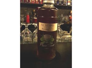 Una foto de Cocktail: Sirope de Té Negro y Rosas