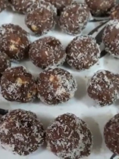 ராகி லட்டு (Ragi laddu) செய்முறை முக்கிய புகைப்படம்